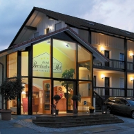Hotel-Birnbacher-Hof-Hoteleingang